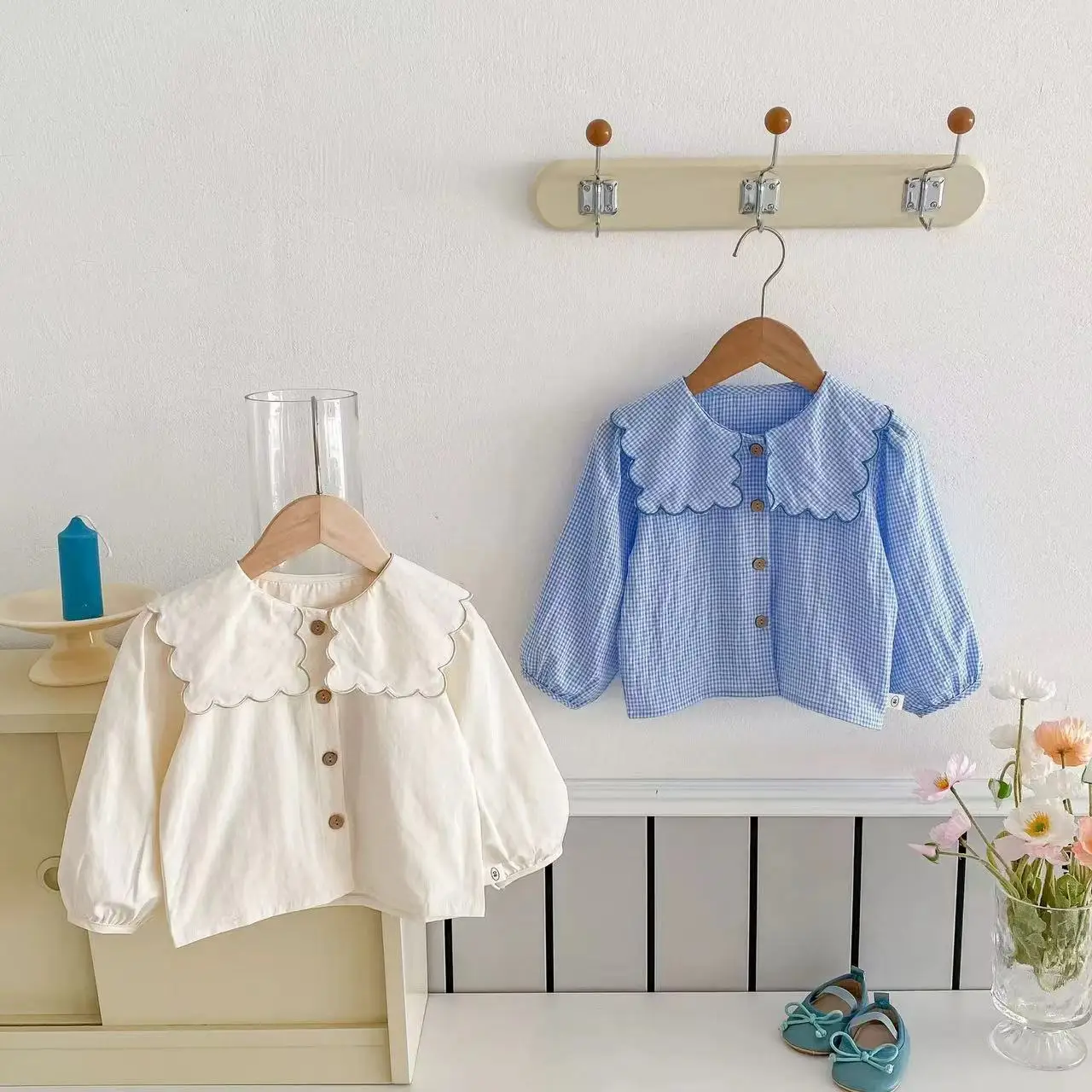 الفتيات ربيع الخريف قمصان جديدة 2025 جديد الكورية المألوف عادية اليومية بلون بدوره إلى أسفل طوق معطف القطن منقوشة