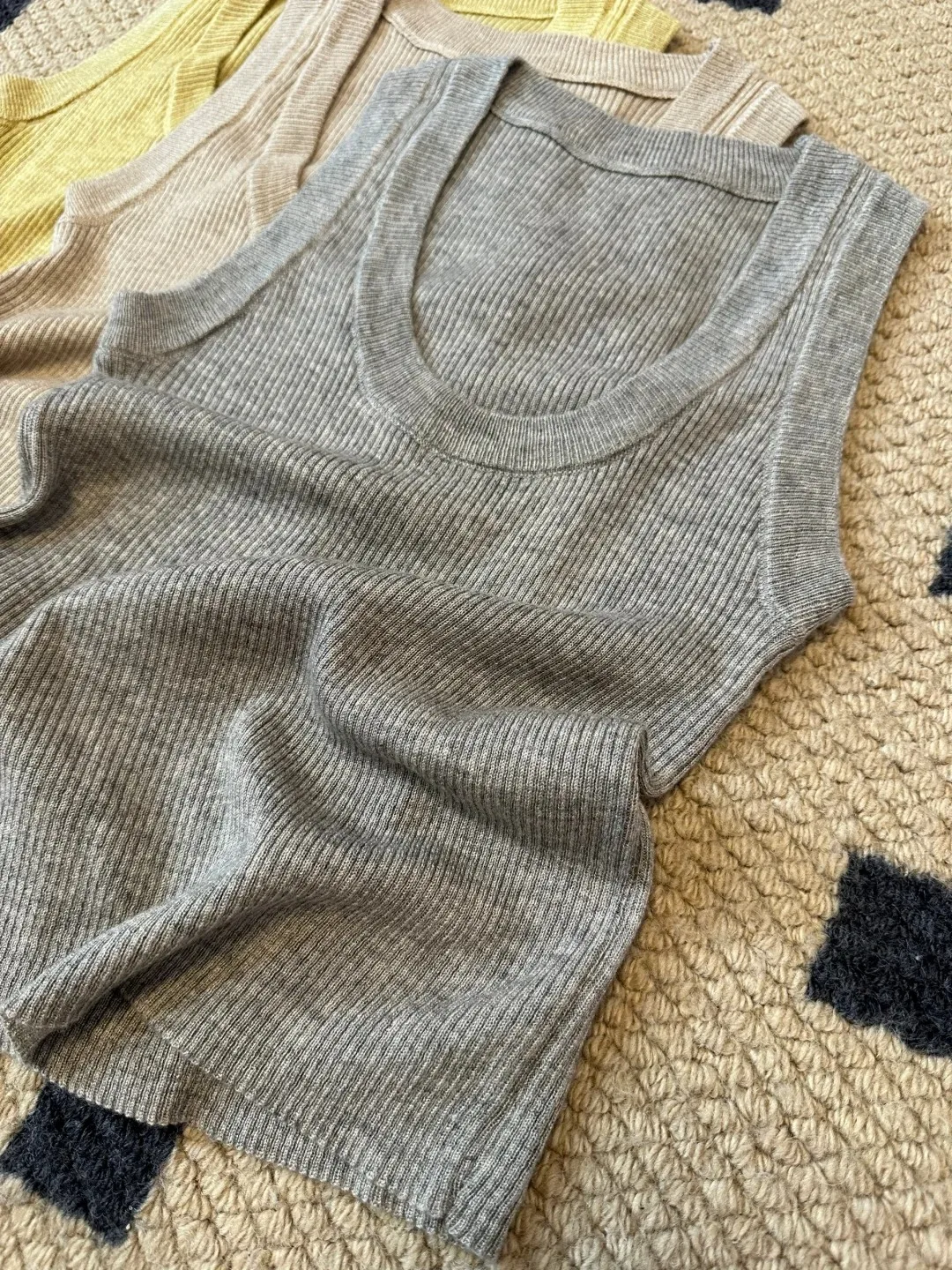 Solid Threaded Knitted Tank Top Summer Women's Sleeveless Tops Fashion U Collar Slimming Vest Korean Style Women’s Clothing