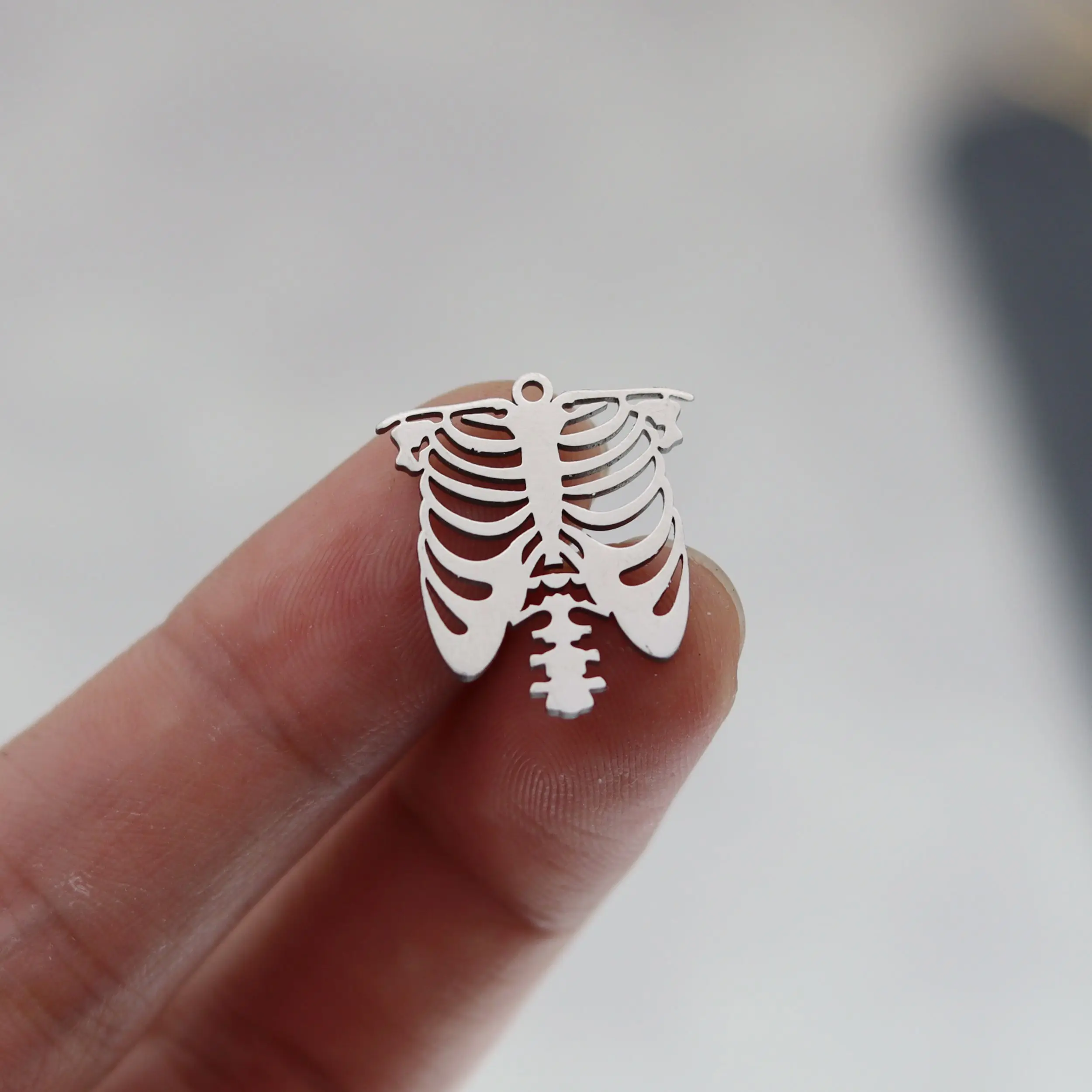 3pcs/lot Stainless Steel Skeleton Spine Painted Ribcage Charms For Jewelry Making Supplies Pendants DIY Necklace Earrings