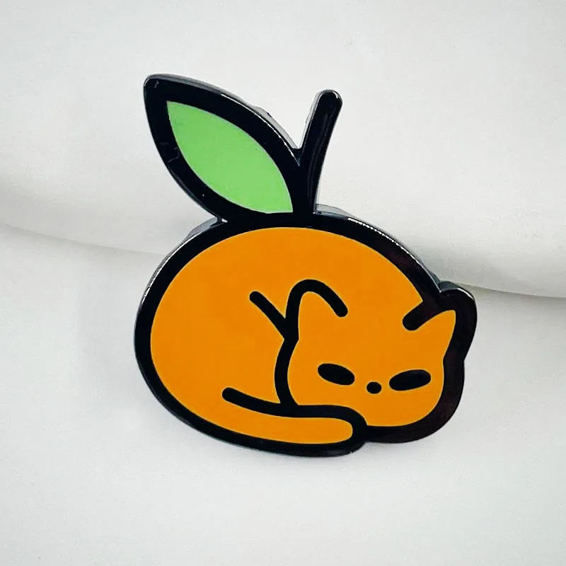 Orange Cat Enamel Brooch Cartoon Cat and Orange Creative Fruit Animal Brooch Cute Pet Versatile Accessory