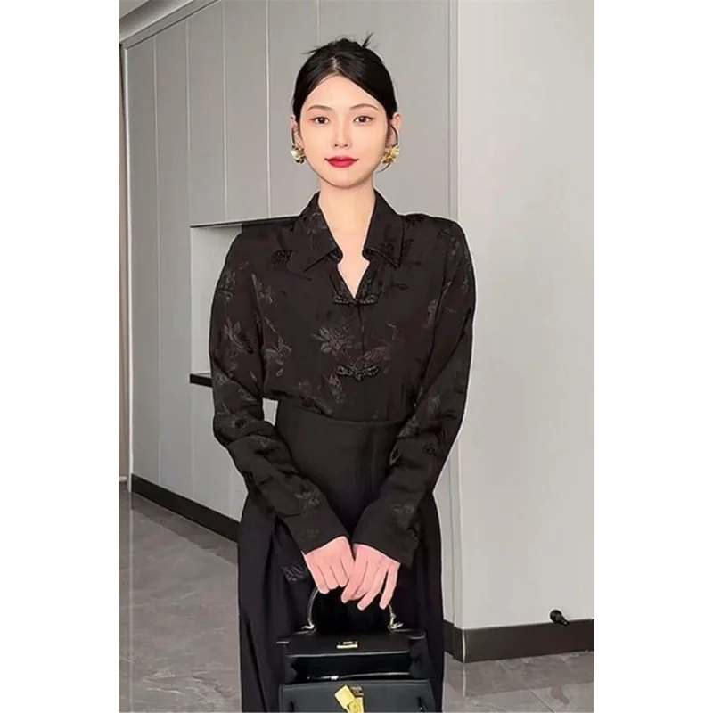 

New Chinese Style Retro National Style Design Buckle Black Printed Long-sleeved Shirt Women's Autumn Top