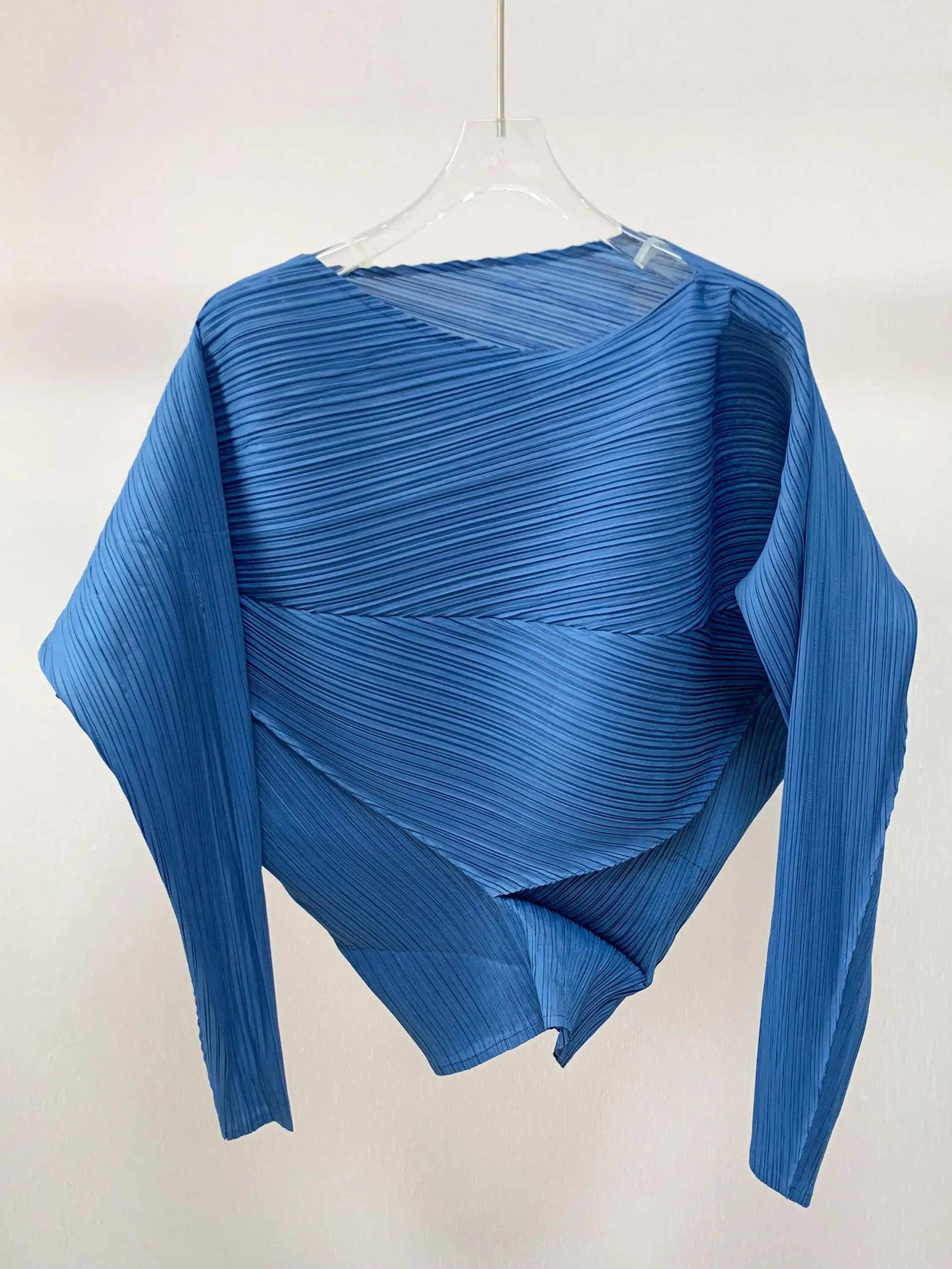 Miyake Solid Color T-shirt 2025 Open Spring New Versatile Thin Shaped Pleated Tops Design Shirt