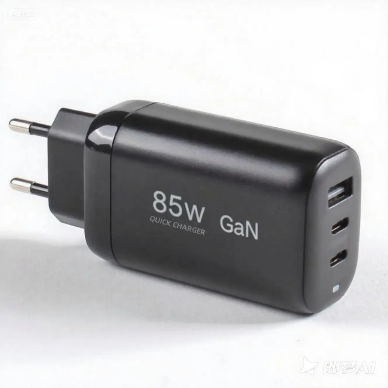 A Three-Port Super Fast Charging System with a Total Power of 85W, Suitable for Laptops, Mobile Phones and Game Consoles