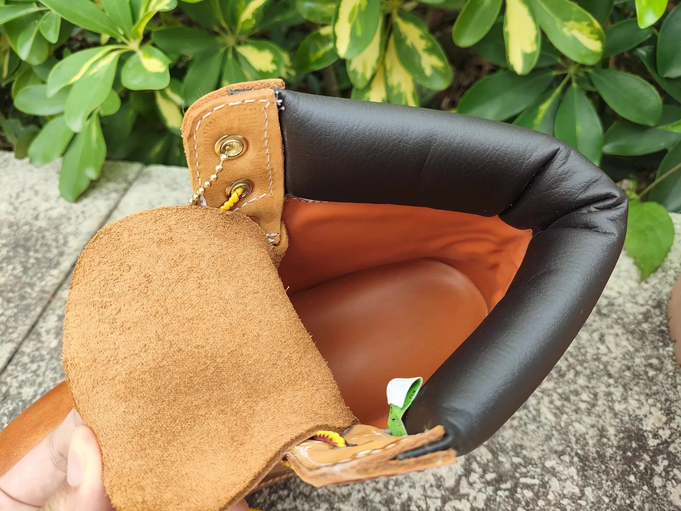 

Retro Yellow Men's Low-Top Shoes Unisex Outdoor High-Top Sneakers Low-Cut Cycling Shoes