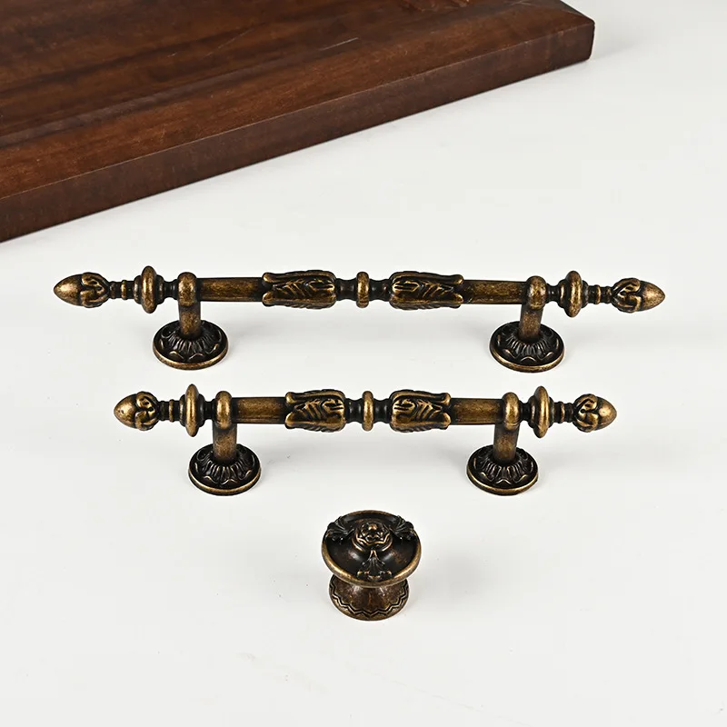 WV Vintage French-style Antique Copper Brass Drawer Handles European Vintage Style Wardrobe Cabinet Pulls