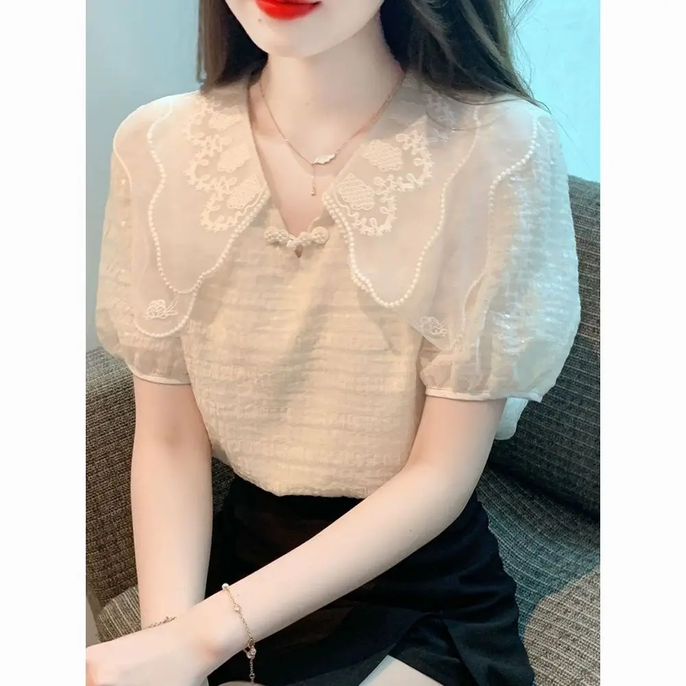 

Han Style Embroidered Baby Collar Chiffon Blouse with Button and Bubble Sleeves