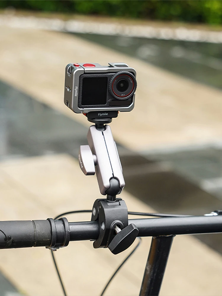 ل DJI ACTION 4/5 Pro كاميرا رياضية قاعدة مغناطيسية المضادة للانزلاق كاميرا محول تركيب ارتداء مقاومة قاعدة تمديد التثبيت السريع