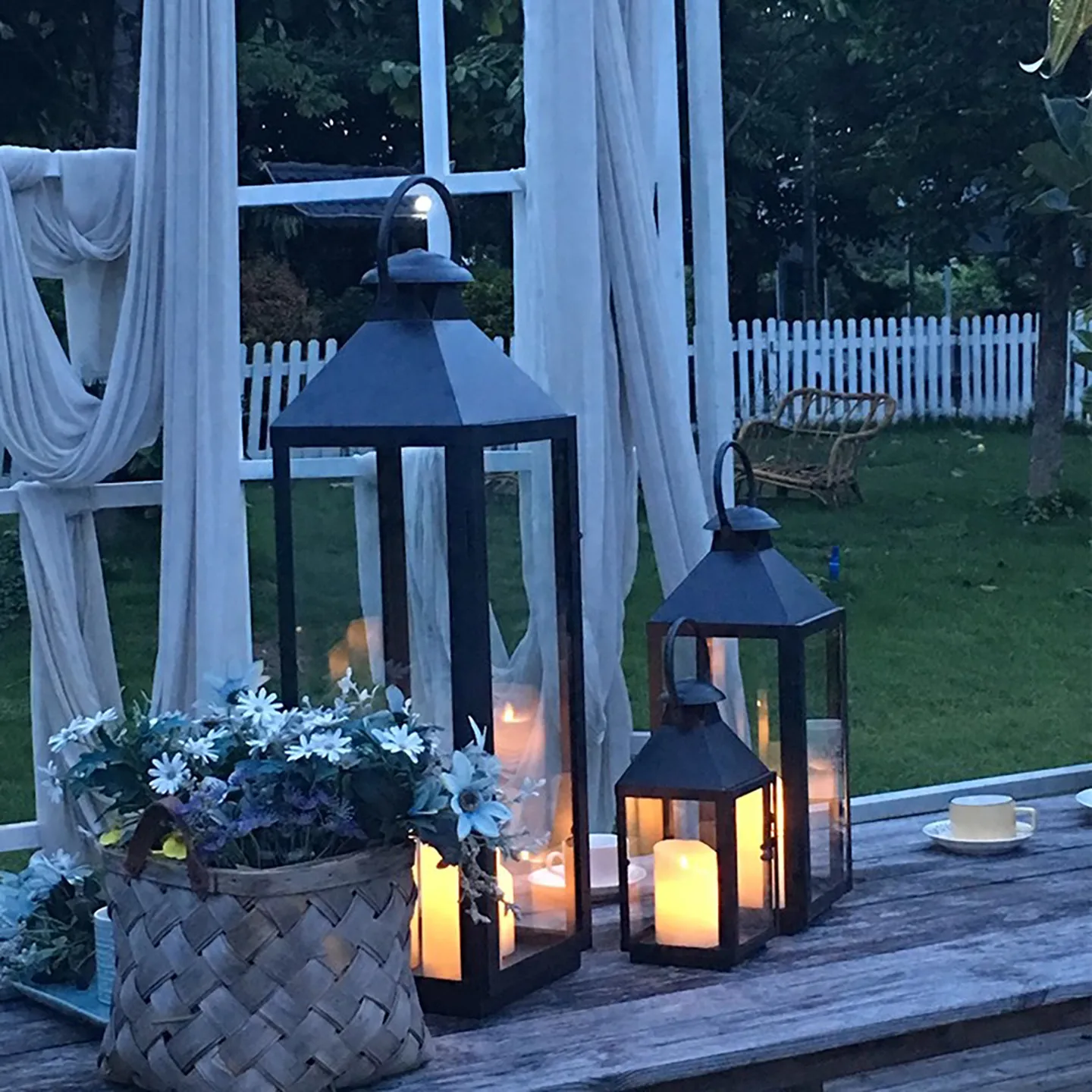 Simple Nordic retro candlestick wind lamp outdoor waterproof wrought iron portable ornament model