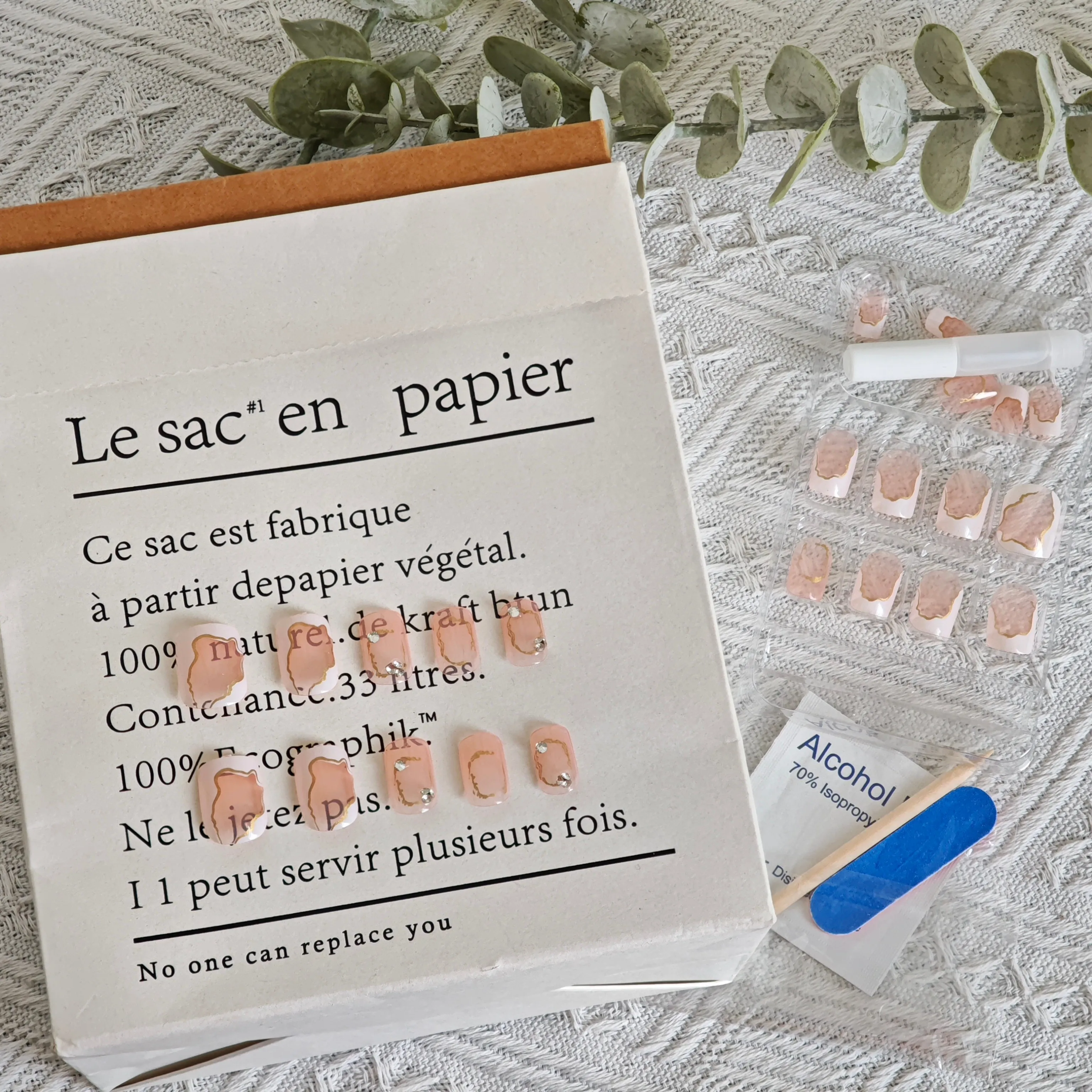 24pcs Icy Asymmetric Foiling Gold Nails Glitter Ballet Press-Ons Euro-Chic Short Length & Mix Sizes Fake Nails Set