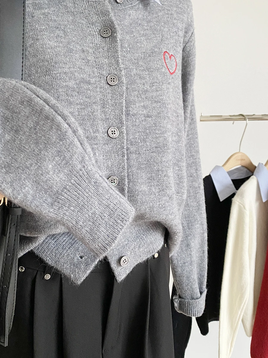 

Retro Love Stitching Knitted Cardigan Women's Casual Turn-down Collar Sweater Autumn Season Polyester Fiber Long Sve Regul...