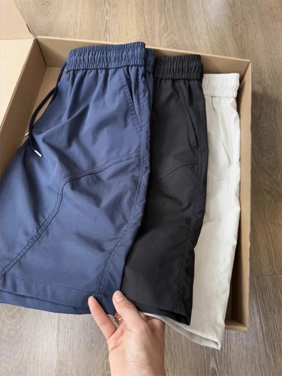 American Style Quick Dry Sports Shorts Men Summer Thin Ice Silk Cool Feeling Basketball Straight Loose Four Shorts Training