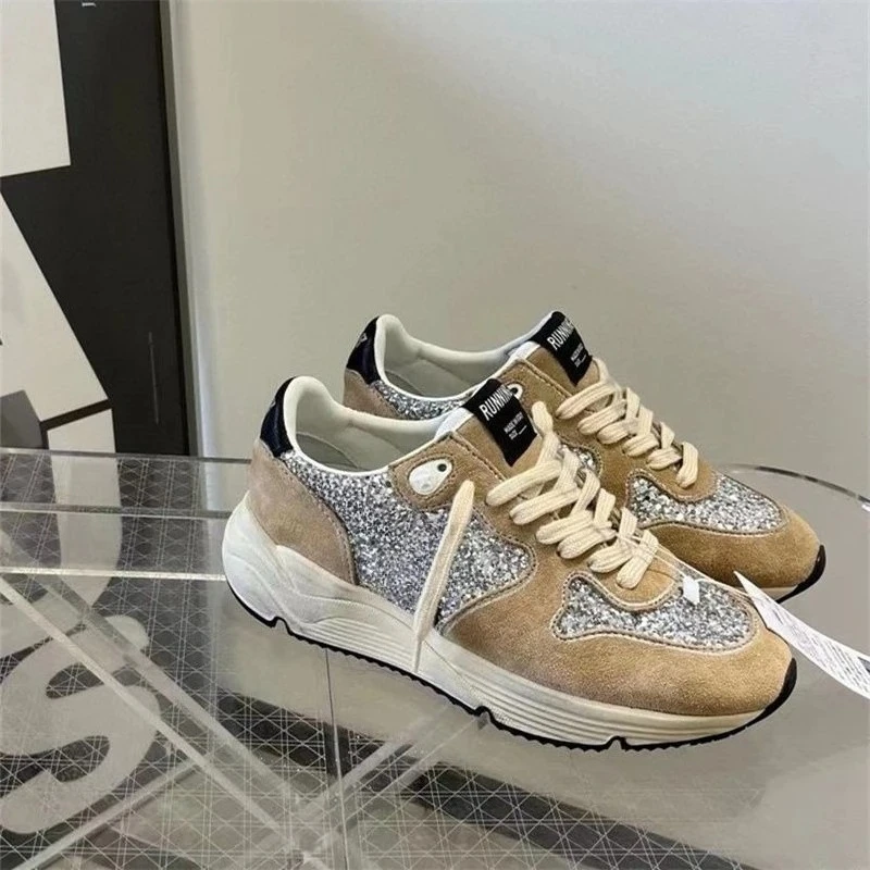 

Новые легкие ретро-кроссовки 2026 года для пар, массивные кроссовки на толстой подошве в стиле «папины кроссовки», повседневные спортивные кеды