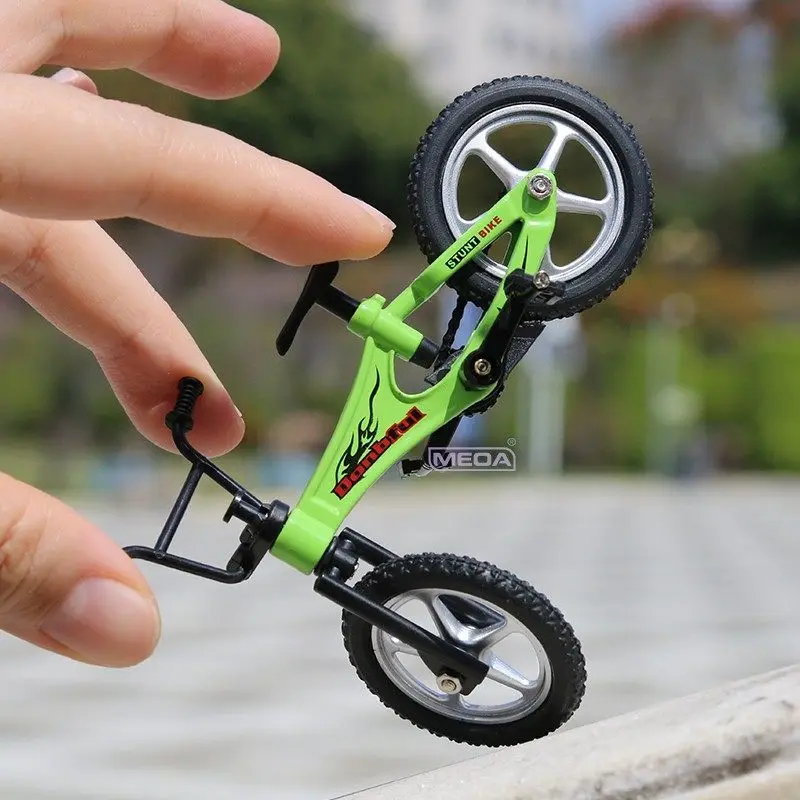 フィンガースケートボード合金マウンテンバイクフィンガーバイクデスクトップジャンプスライディングクライミングBMXクリエイティブモデルおもちゃ子供ギフト ﻿