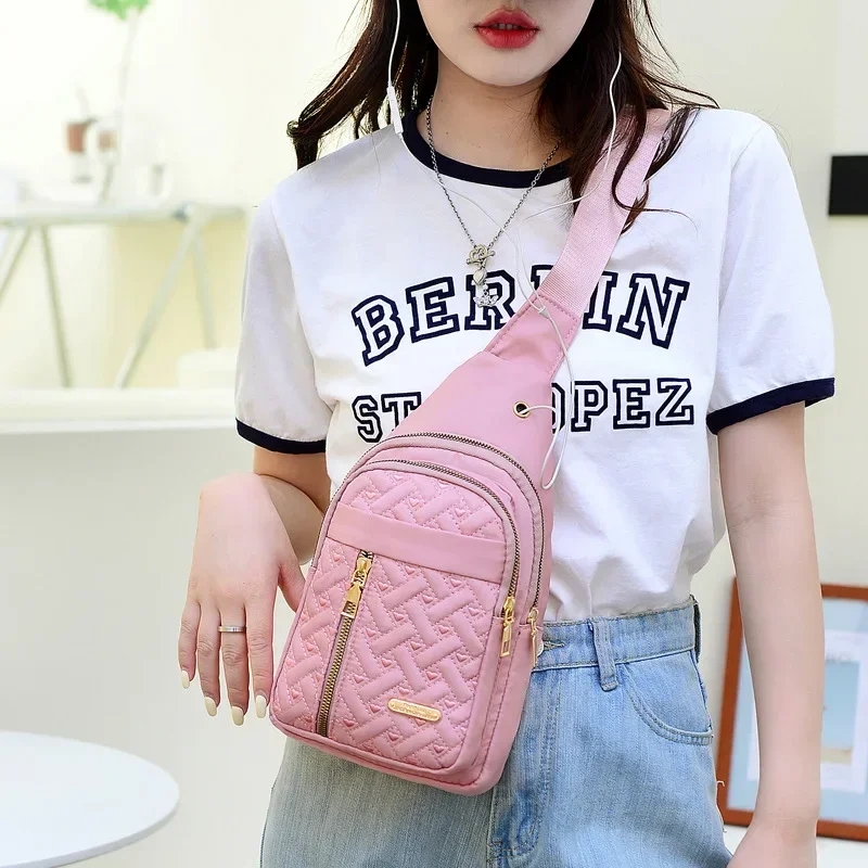 2023 New Rhombus Embroidery Thread Women's Bag Fashion Lattice Nylon Chest Handbag Classic Rhombus Single Back Messenger