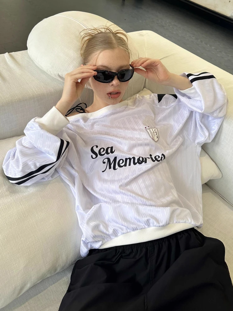 Sporty Chic Letter Graphic Oversized Long Sleeve T-shirts for Women Loose Casual Autumn Skew Collar Hip Hop Tee Shirt