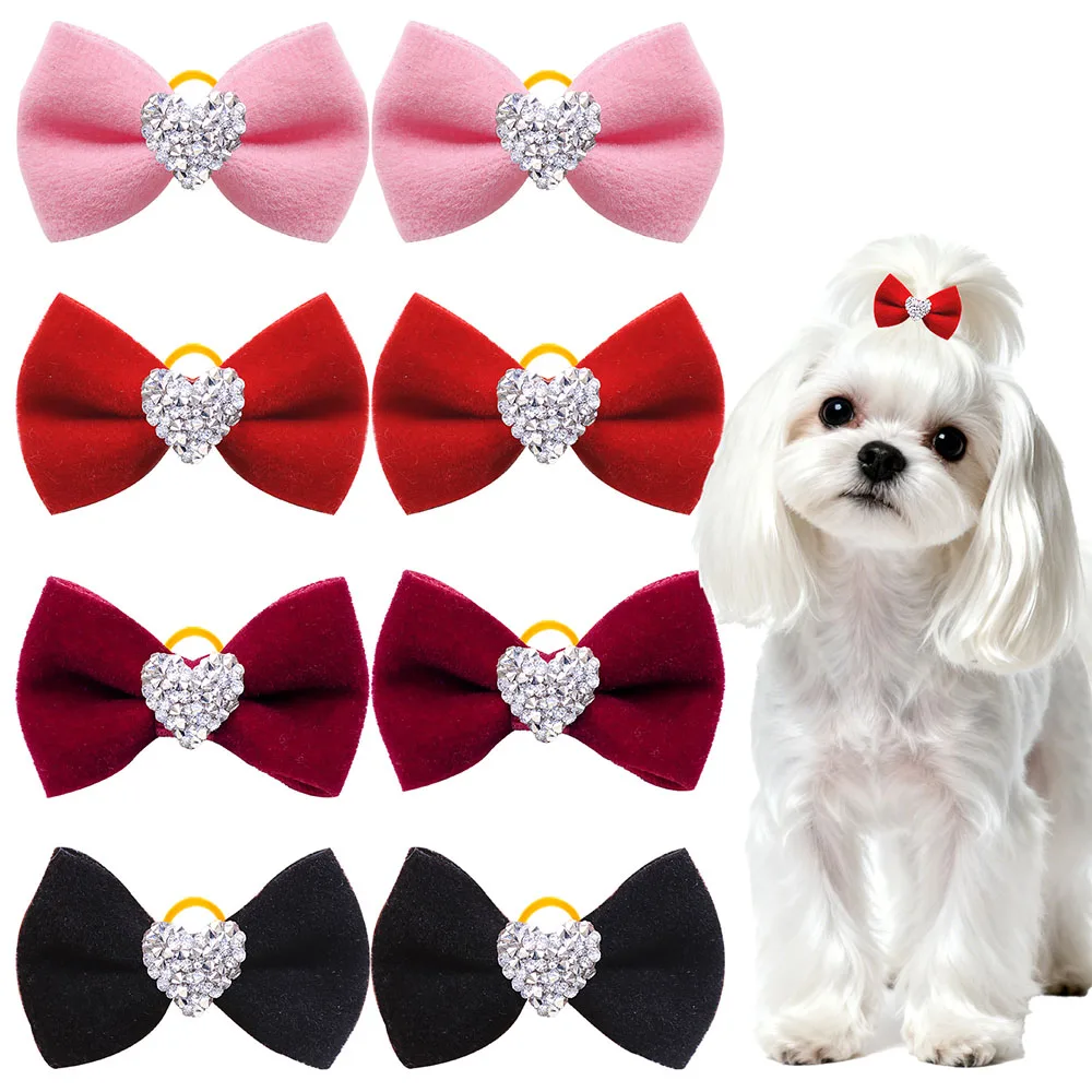 2 pçs diamantes arcos de cão com faixas de borracha artesanal filhote de cachorro bowknots dia dos namorados acessórios para o cabelo do cão suprimentos para animais de estimação para cães