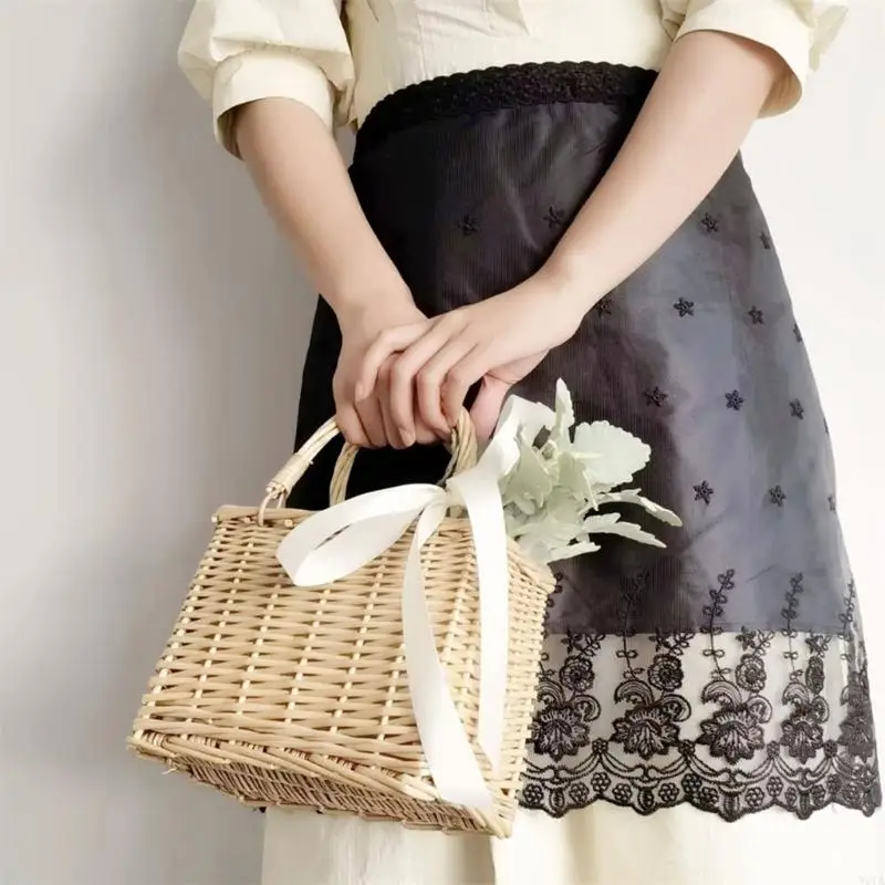 

W0YA Elegant Countryside Half Apron with Water Resistant Fabric Embroidery Floral Lace Waist Apron for Kitchen and Restaurant