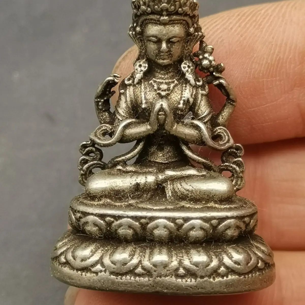 Tibetan Four-armed Avalokiteshvara Statues Figurines Lucky Ornaments Home Decoration gifts