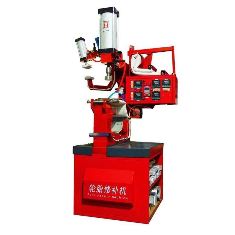 Auxiliary arm swing arm tire disassembly and assembly machine