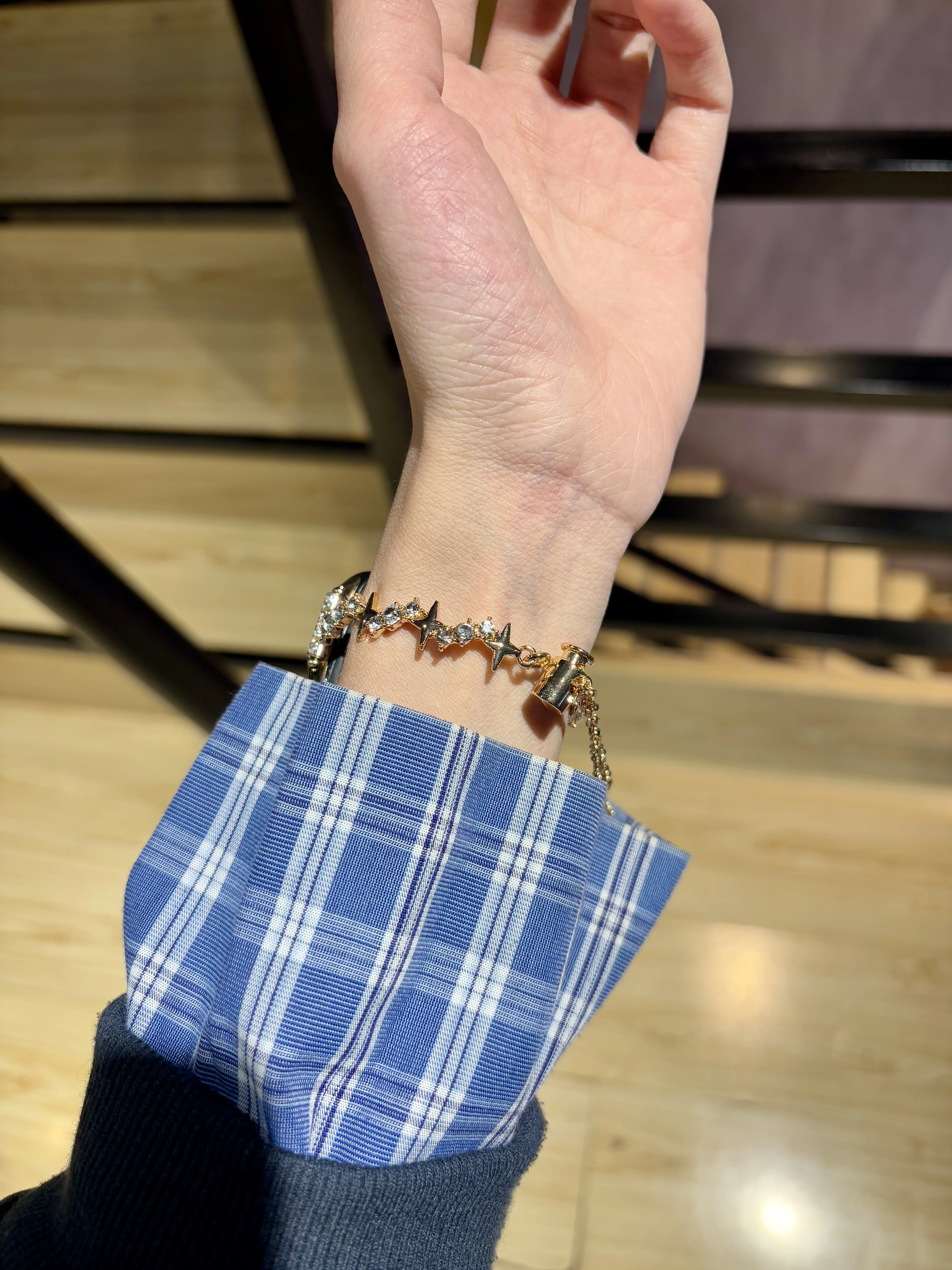 

Сверкающий ремешок со звездами подходит для Xiaomi Band 8Pro/9Pro, для Mi Band 3/4/5/6/7,8/8NFC/9NFC/10/10NFC, для Redmi Watch5/4/6