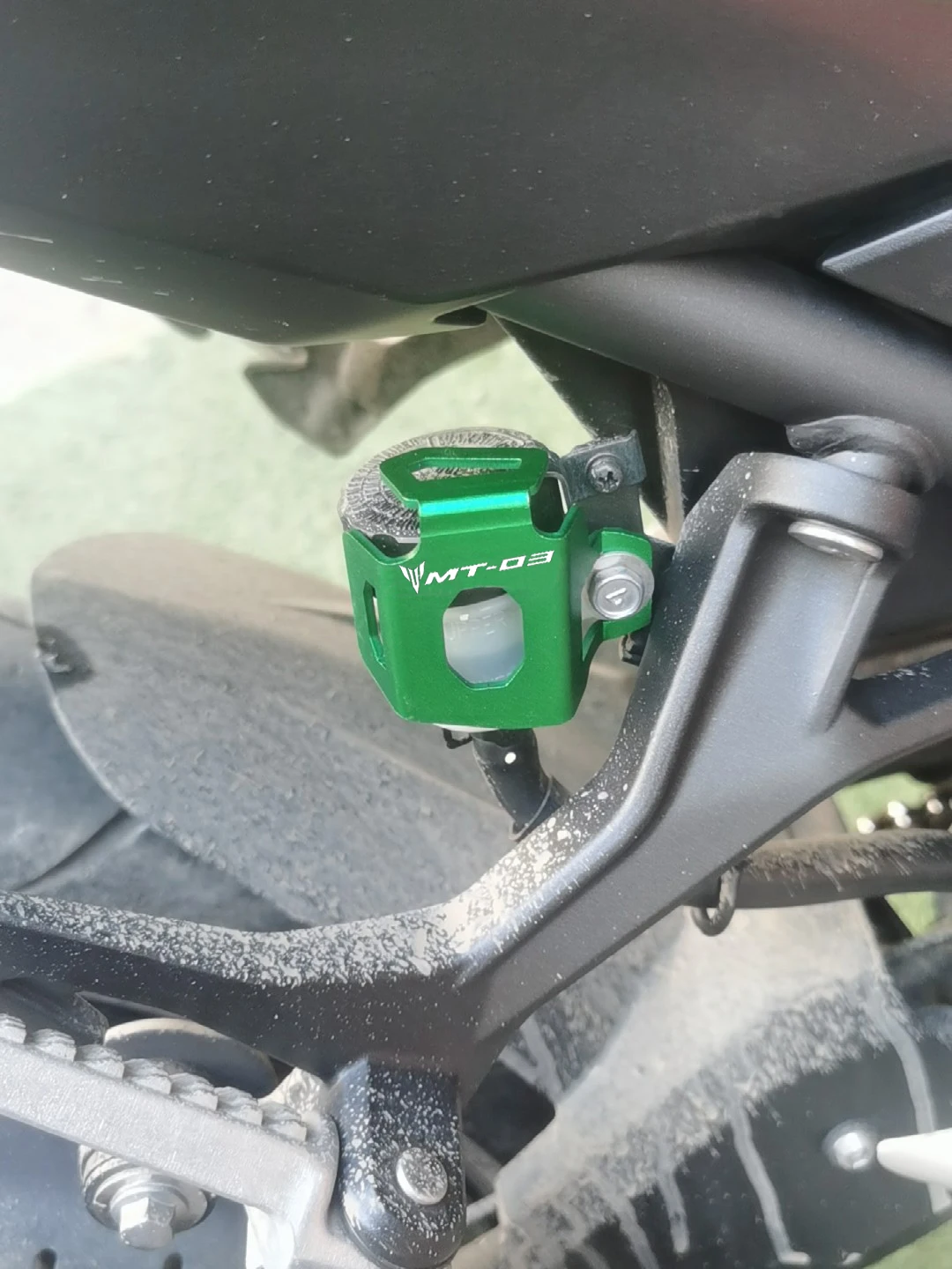 For Yamaha R3 YZF-R3 R25 YZF-R25 R15 R15 2015 -2021 Motorcycl MT07 MT03 MT09 Rear Brake Fluid Reservoir Guard Cover Protector