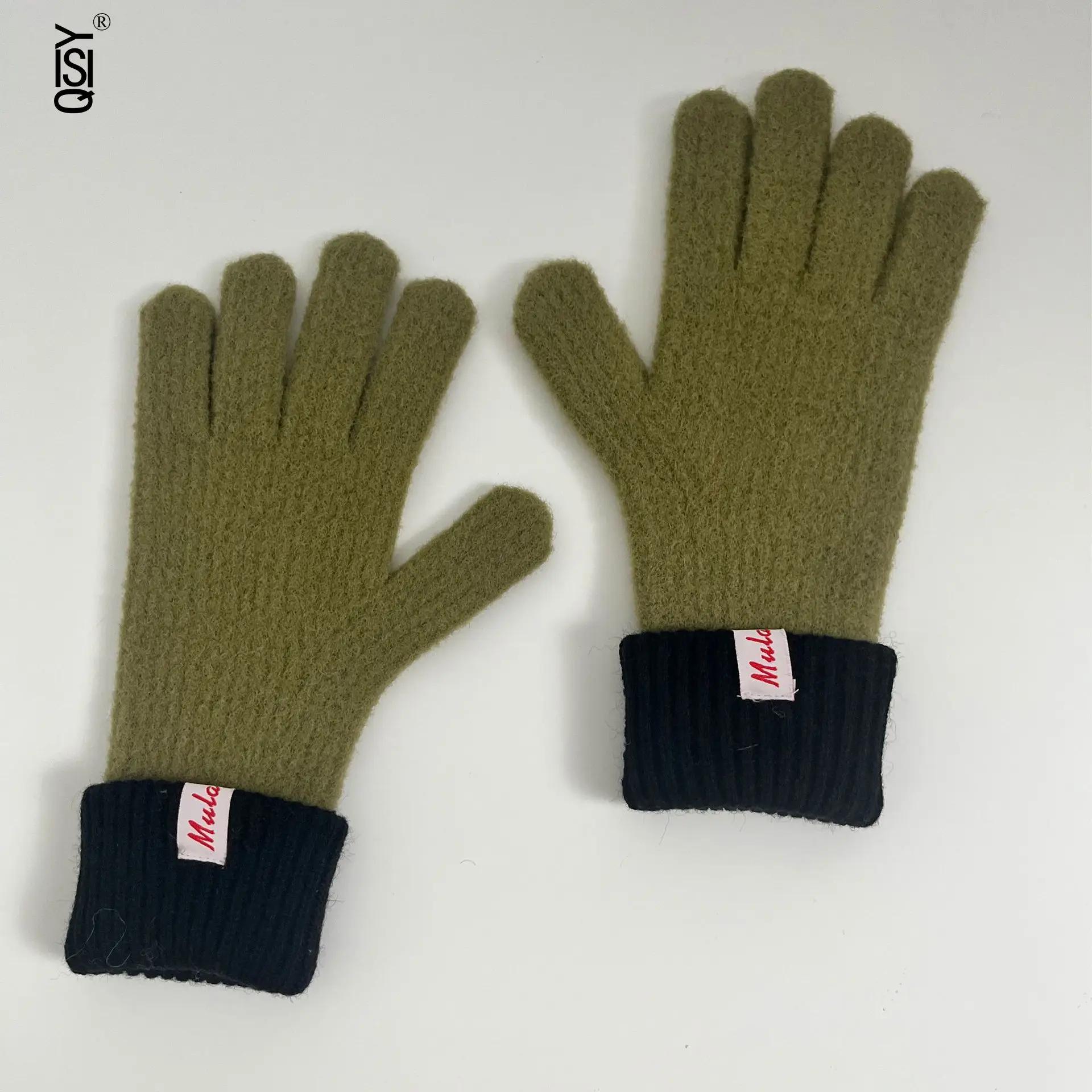 La spaccatura coreana invernale in tinta unita calda e resistente al freddo si riferisce ai guanti di lana lavorati a maglia alla moda e versatili per le donne