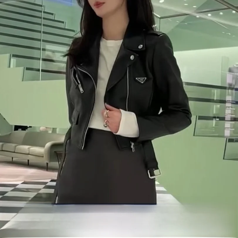 

Chen Lady Genuine eepskin High Waist Motorcycle Jaet Women's Personali Suit Collar Jaet Long Sve Zipper ort Sle