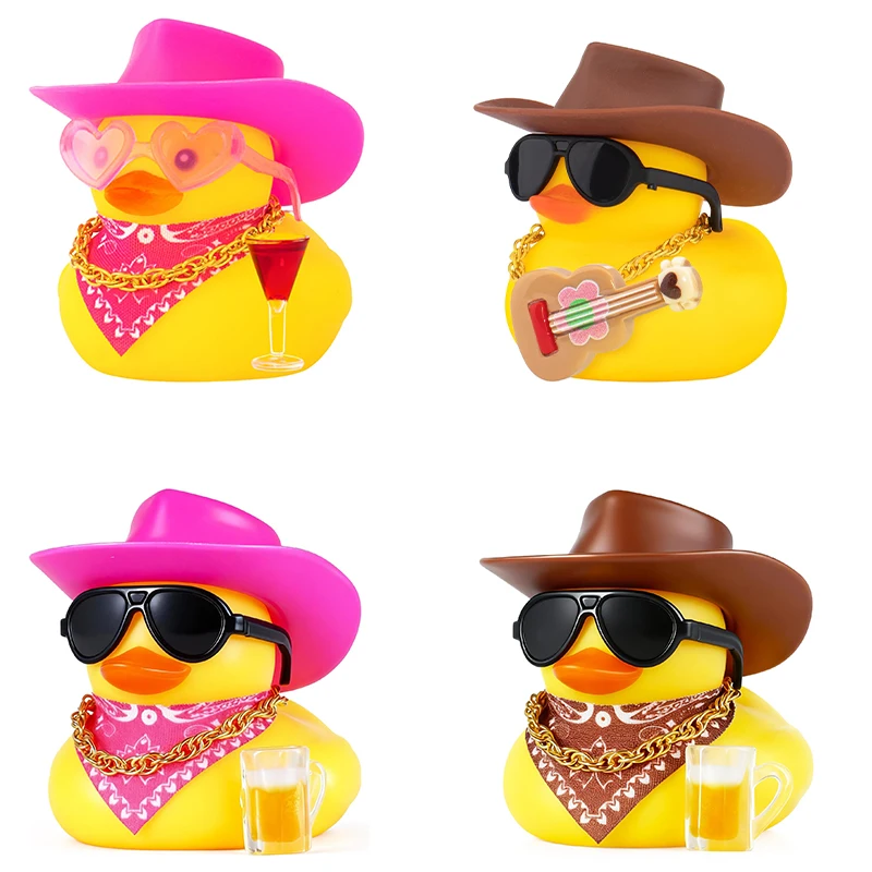 Pato de Borracha Cowboy Marrom com Óculos de Sol, Colar, Copo de Cerveja e Fita - Decoração Premium de PVC para Painel, Acessórios Engraçados para Carro