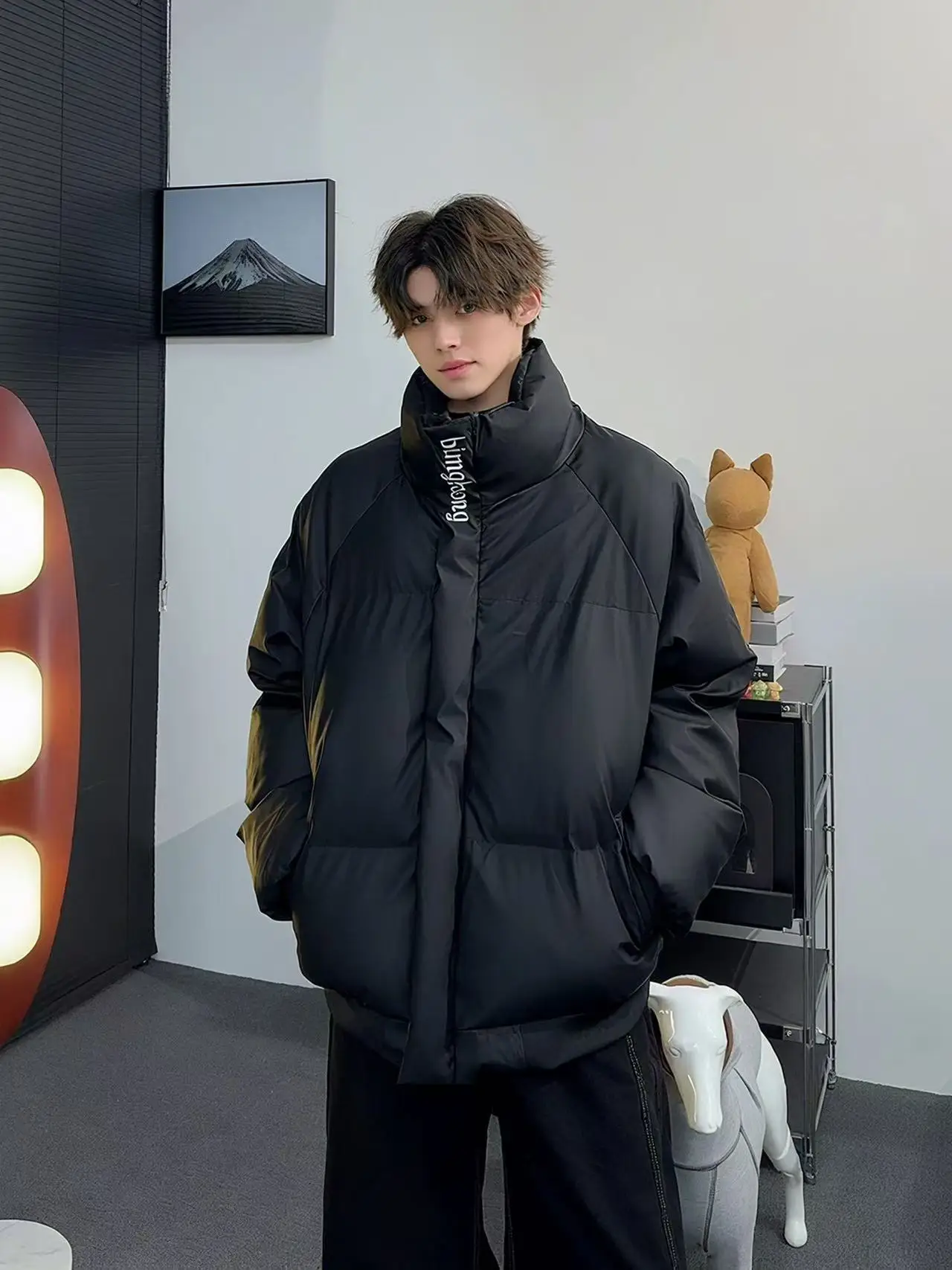 

Men's Winter Thiened Windproof Waterproof Embroidered PU Leather down Jaet Loose Warm Cotton Couple American Sle Trendy