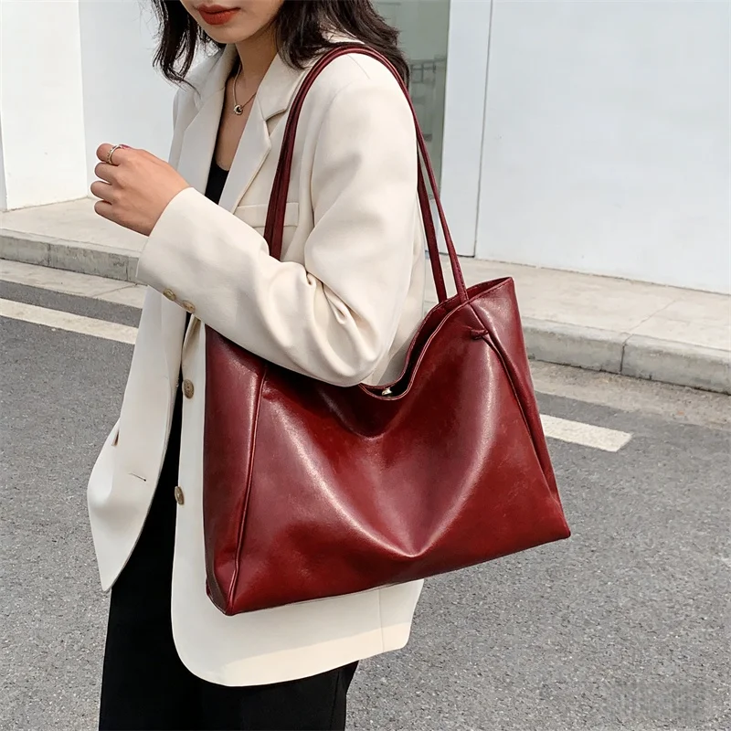 

Women Tote Bag Fashion Underarm Pouch Large Capacity Soft Pu Leather Shoulder Bag Retro Crossbody Bag Casual Portable BucketBags