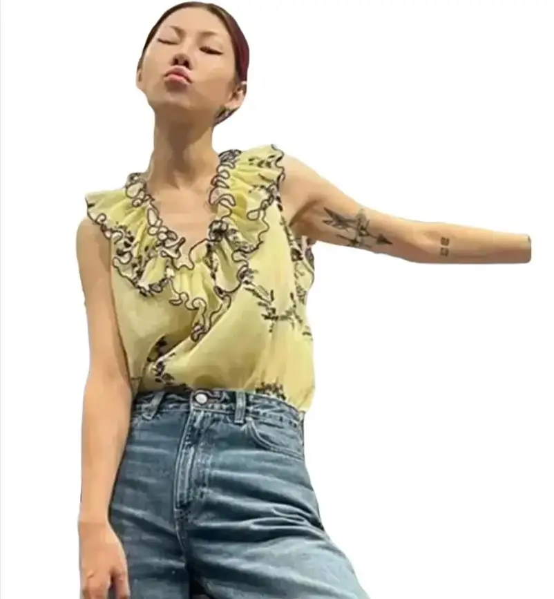 Summer Fresh Floral V-neck Vest for Women French Style Temperament Ruffle Collar Pleated Chiffon Shirt Large Size 5XL Elegant Pr