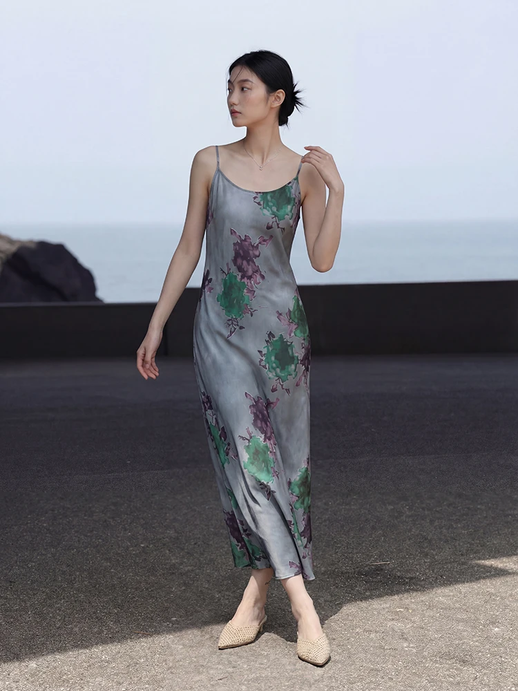 

Elastic Satin Women's Dress 2026 New Style Slimming Waist Print Design Silk Casual Wear Summer Fashion U-Neckline
