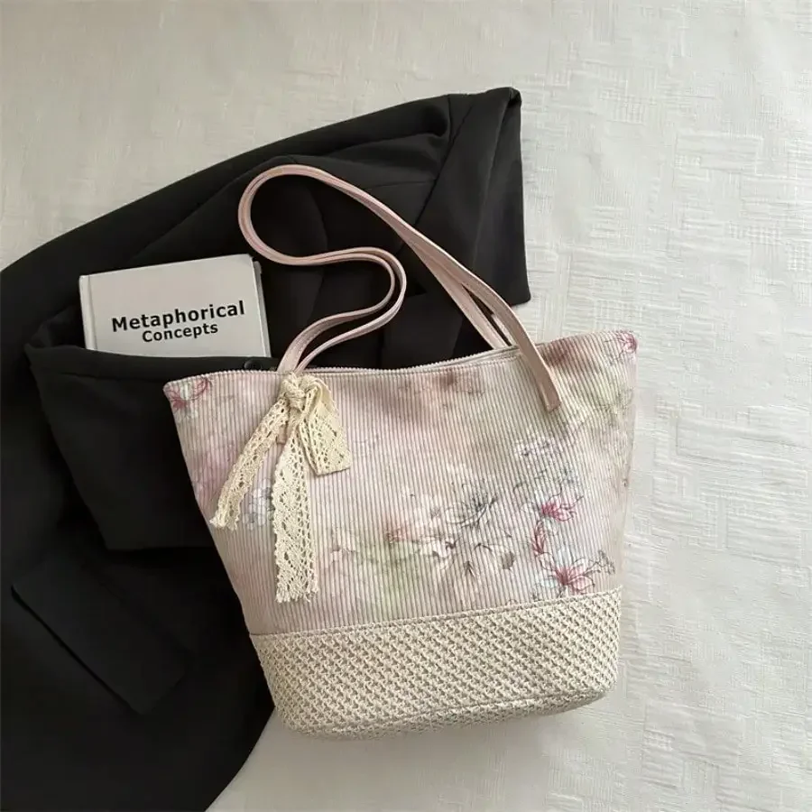 

Spring And Summer Retro Casual Tote, One-Shoulder Version, Spacious Space, Practical Matching Bag For Short Trips By The Sea And Beach Parties