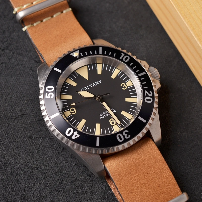 Baltany Mens Automatic Watches 42mm Mechaical Wristwatch Diver 300M Waterproof Sapphire Mirror BGW-9 Luminous NH35