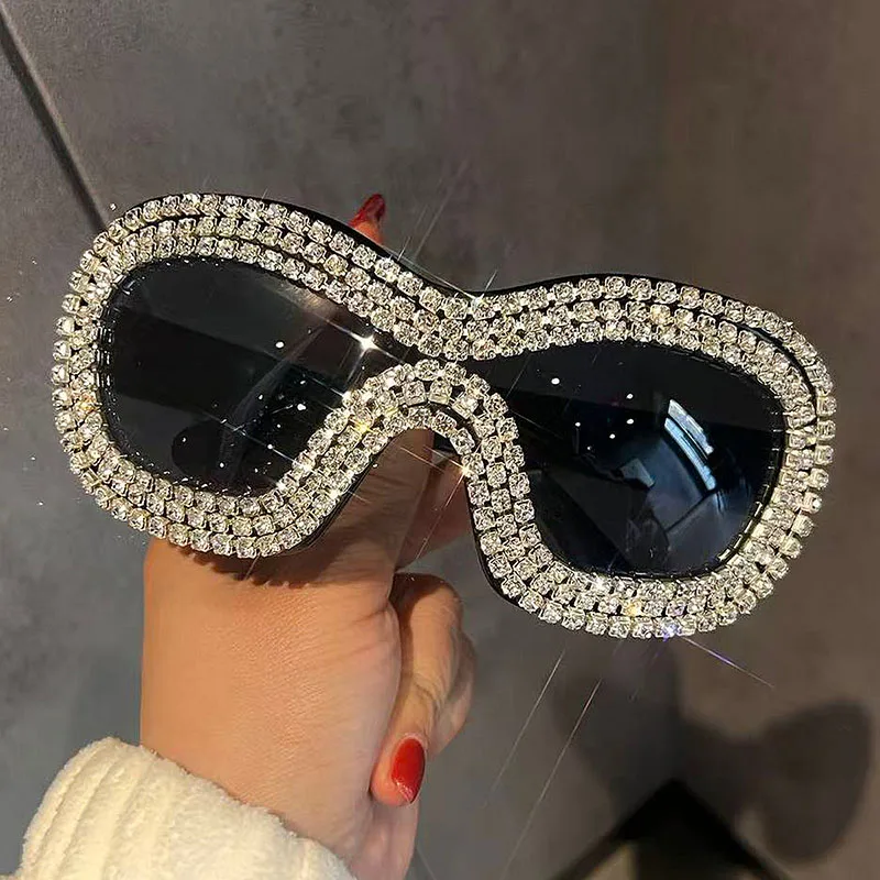 

Trendy Luxury Diamond Sunglasses Bling Oversized Sunglasses UV Protection Women Rave Party Concert Festival Accessories Eyewears