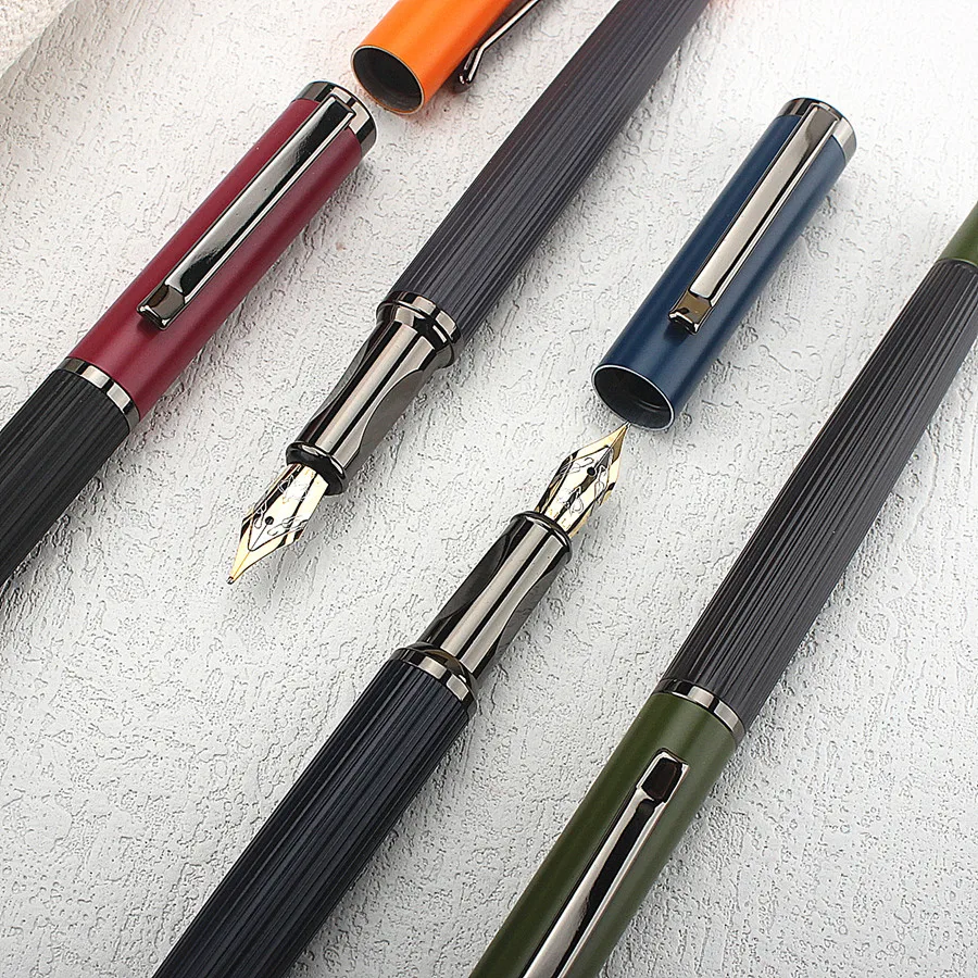 1 Stück Luxuriöser Metall-Füllfederhalter 5069 für Studenten, 0,5 mm Spitze mit Tintenkonverter, Graue Verzierungen, Edles Geschenk, Kalligrafie-Schreibstift