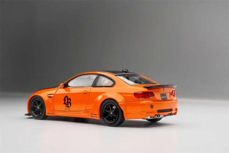 

FINE MODEL 1:64 M3 E92 LB Die-Cast Car Model Miniature Gifts