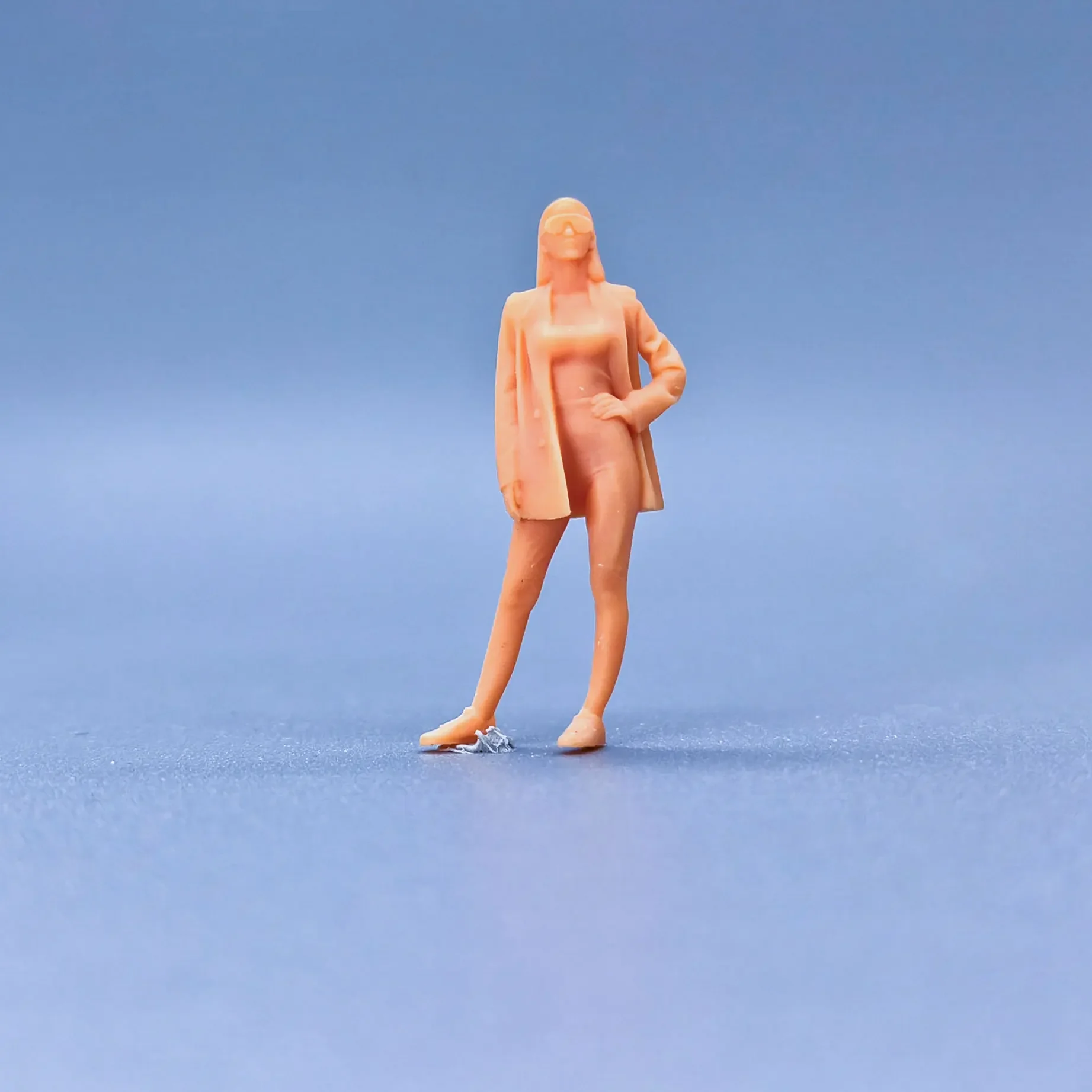 

1/64 1/43 Scale Model Resin Dark Glasses Long Coat YujieUncolored Miniature Diorama Hand-painted S807