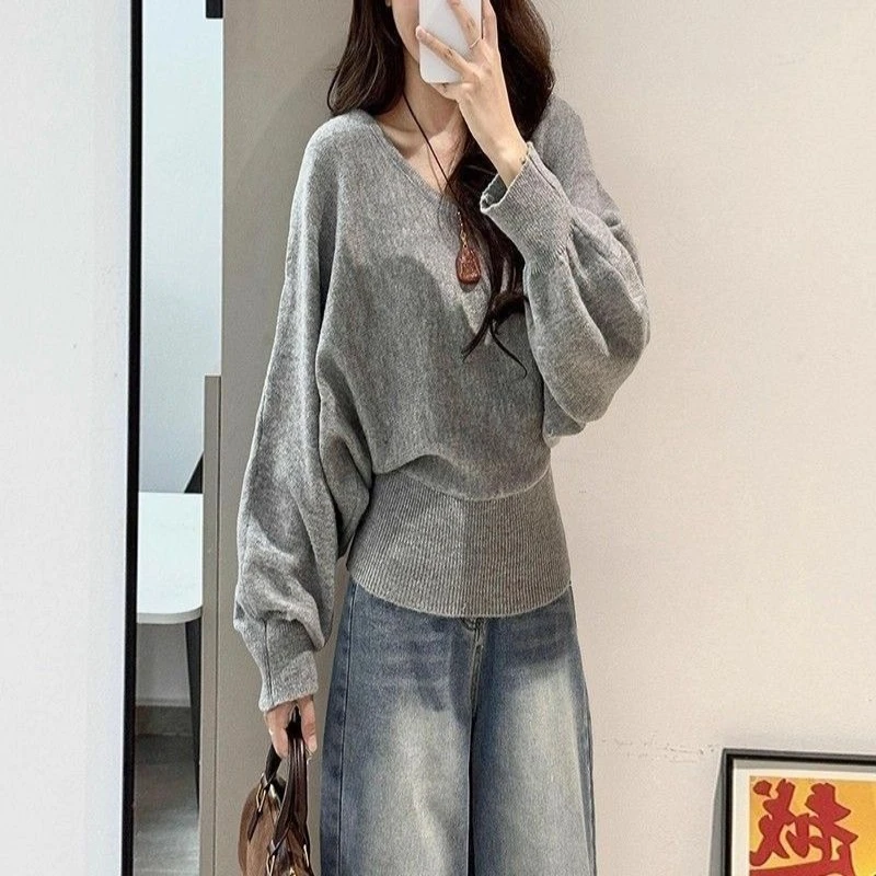 

Oversized V-neck Bat Sleeves 2025 New Women's Autumn and Winter Interior Hoodie with Waist Cinching for Slimming Effect