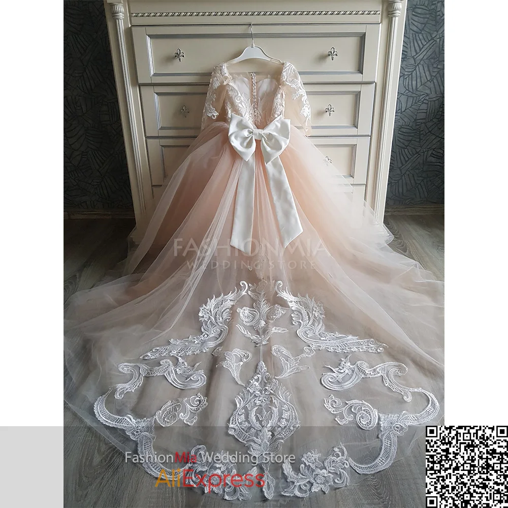 FashionMia White Tulle Kid Flower Girl Dress Boho Lace Ivory Long Sleeve Ball Gown with Bow and Sweet Train for Wedding Party