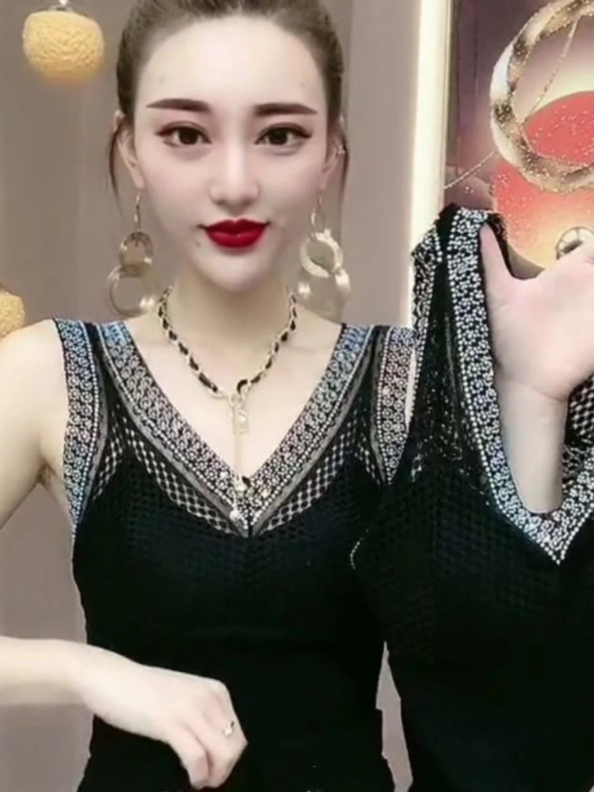 Fashionable Sexy Slimming V-Neck Diamond Embedded Strap Vest Women's Outerwear Base Layer Underwear with Chest Pad plus Size