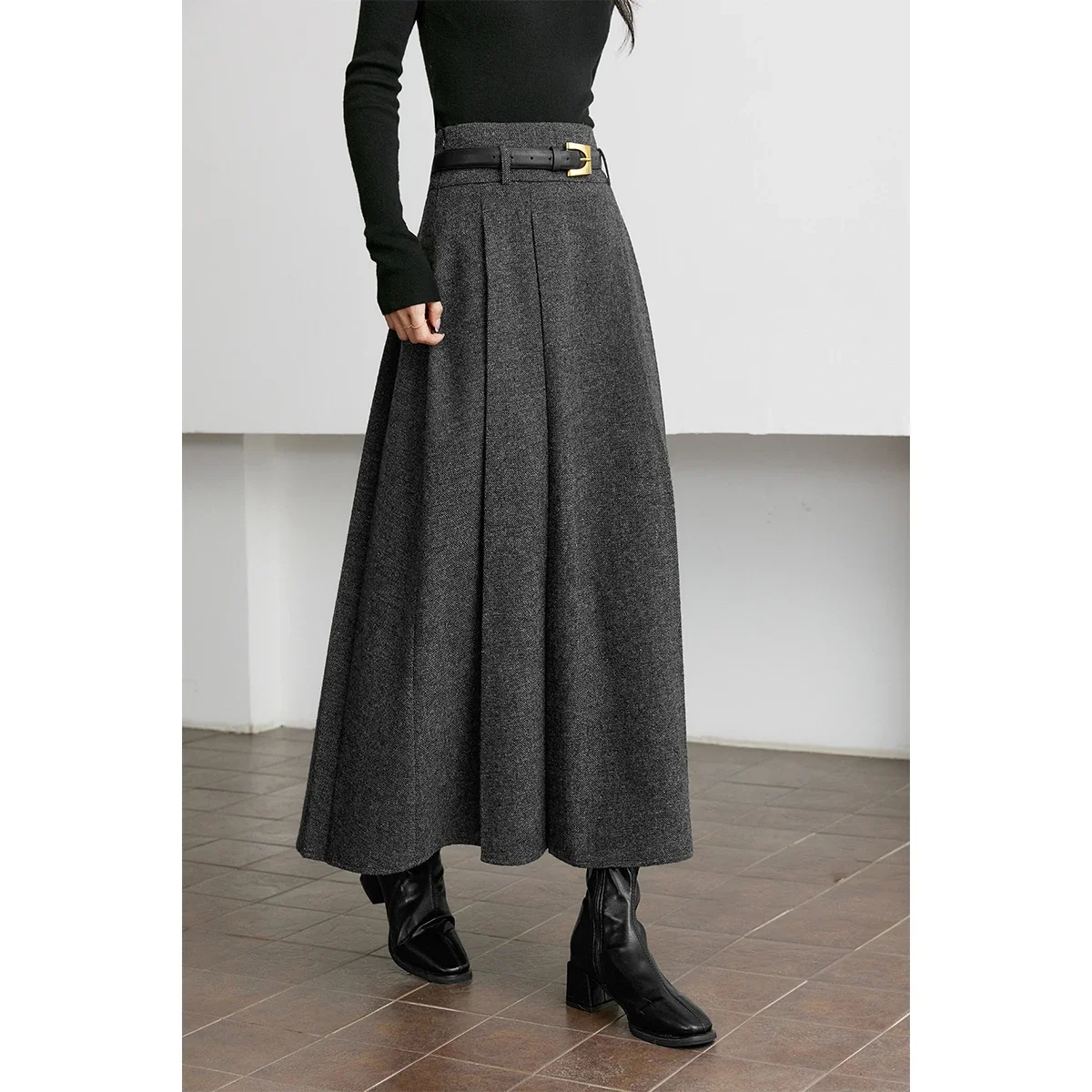 VIMLY Elegant Simple 37.2% Wool Blended Pleated Skirt Winter High Waist Stereo Heavy Duty Skirt For Women Office Lady Clothes