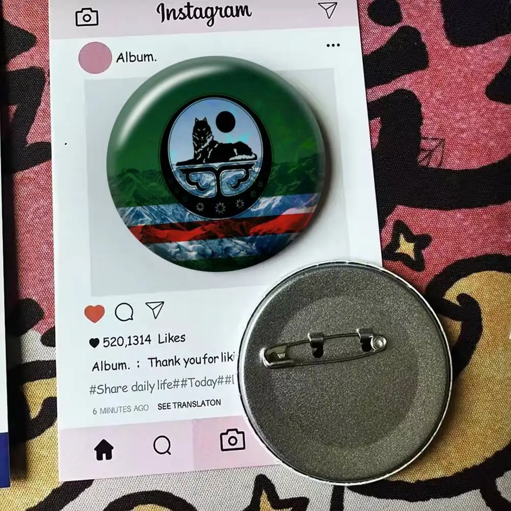 Chechnya Flag Chechen Wolf   Badge 25 32 44 58 75 mm Round Fans Collect Friends Gifts Brooch Souvenir