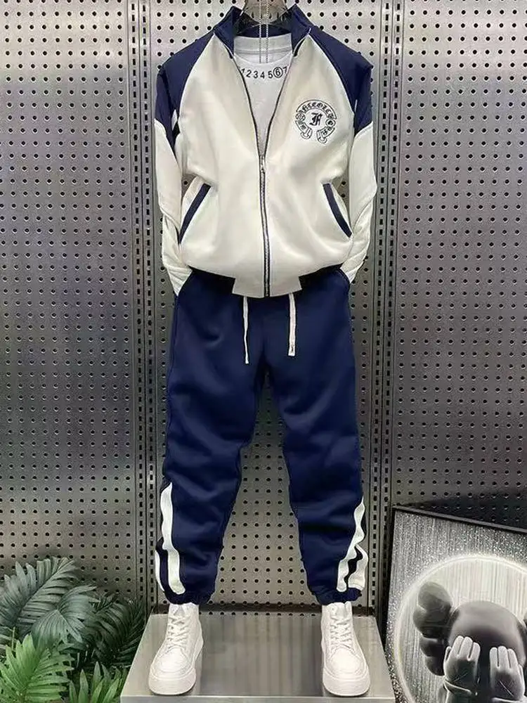 

Мужской весенний комплект: модная вышитая бейсбольная куртка с воротником-стойкой и спортивные повседневные брюки, комплект из двух предметов для молодежи, длинный рукав...