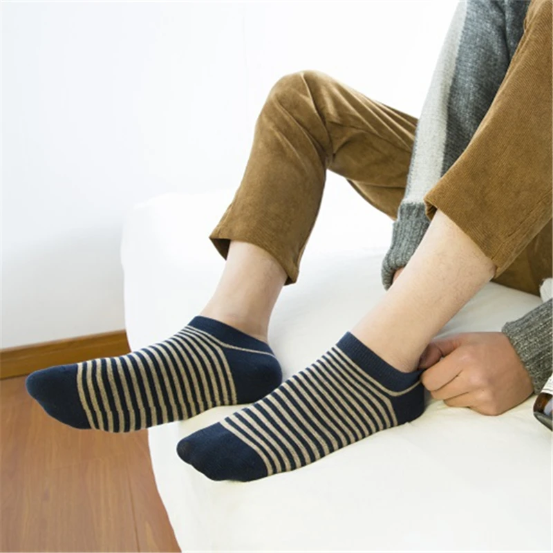 Navy Wind Men Breathable Fashion Blue Anchor Star Stripes Rudder Patterned Soft Cotton Short Ankle Socks Casual Business