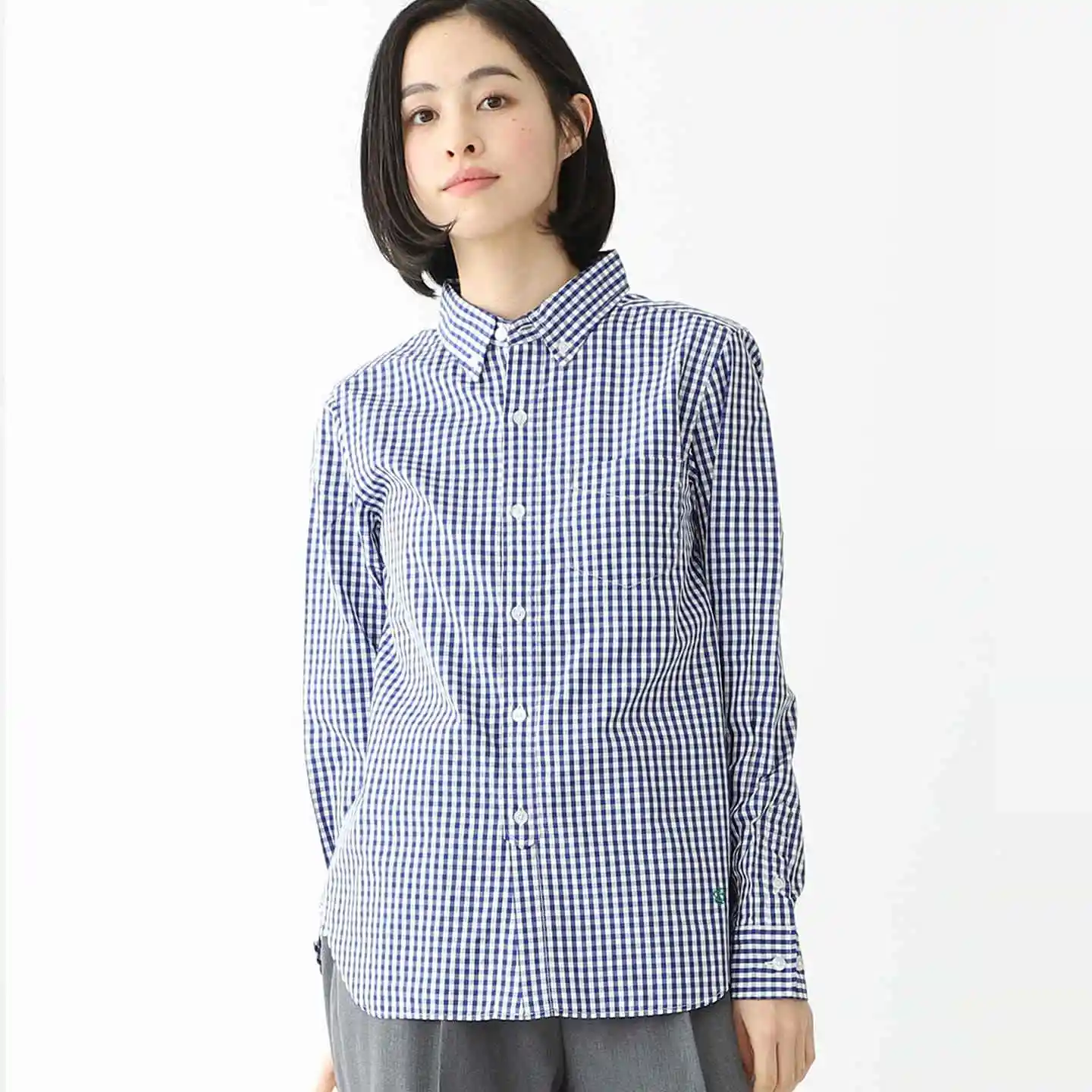 

Весна 2026: Повседневная хлопковая рубашка с длинным рукавом для женщин, универсальная, простая, художественная, прямого кроя, не мнется.