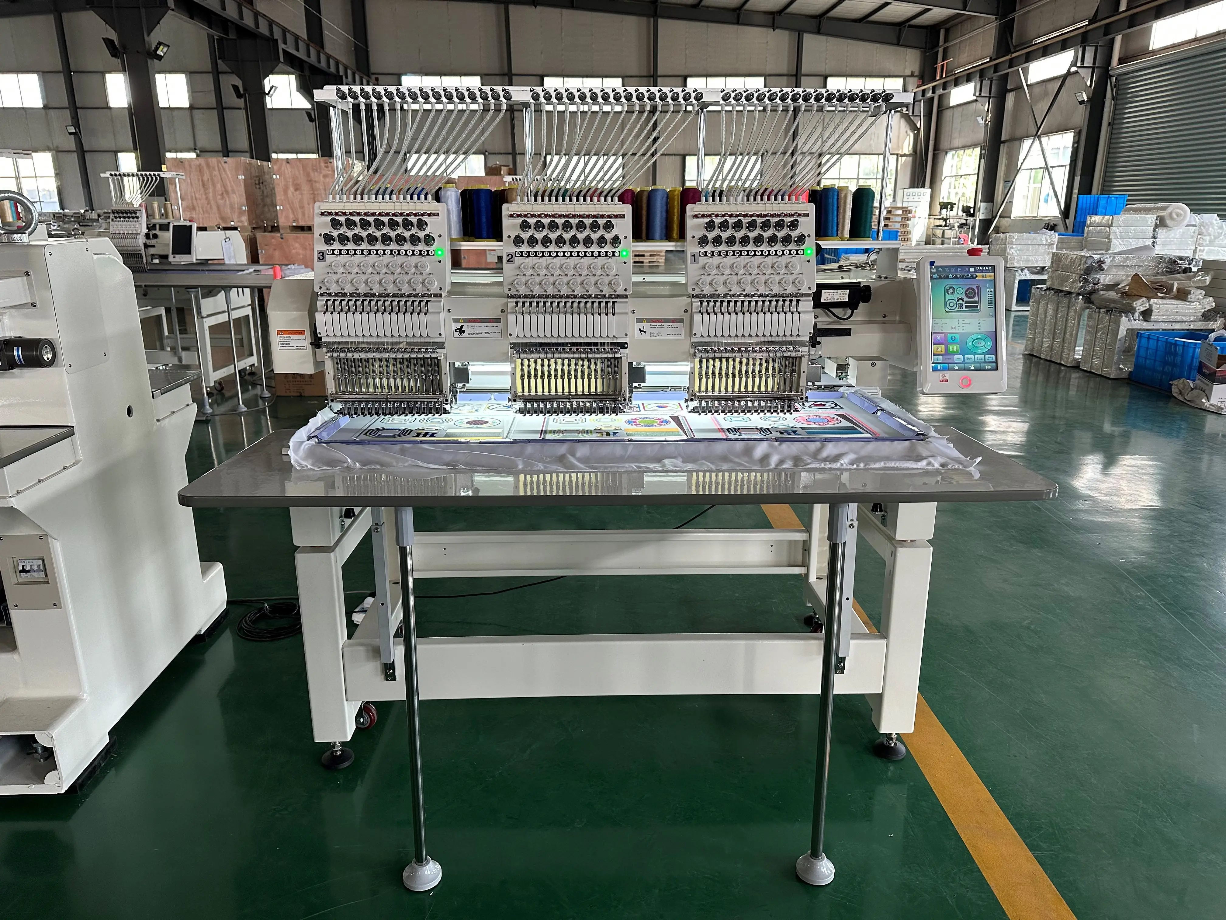High Efficiency 12/15 Needle 3 Head Computer Embroidery Machine for Caps & Apparel