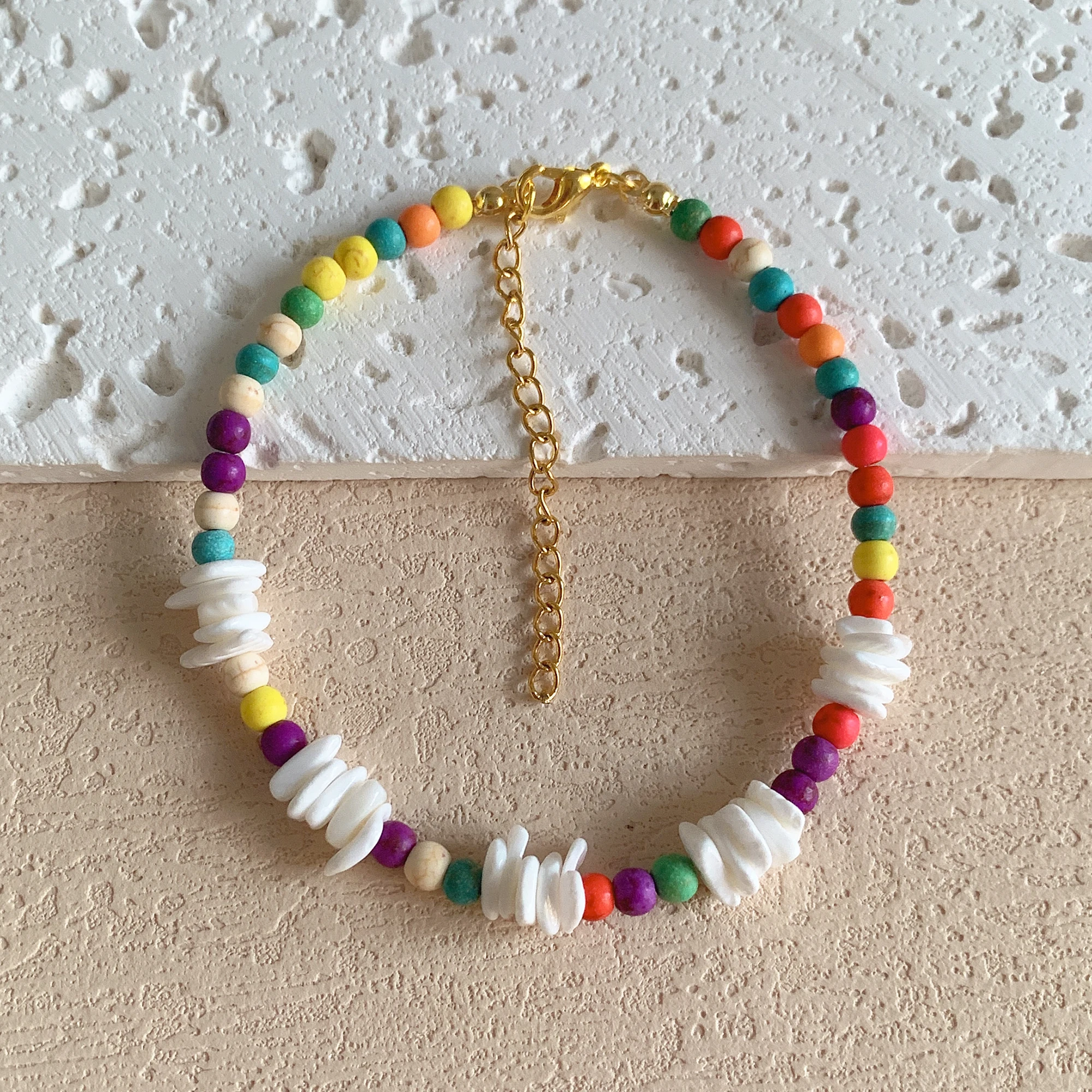 Bohemian Puka Chips Shell Bracelet White Hawaiian Beach SeaShell Choker Colorful Round Beads Womens Jewelry Gift