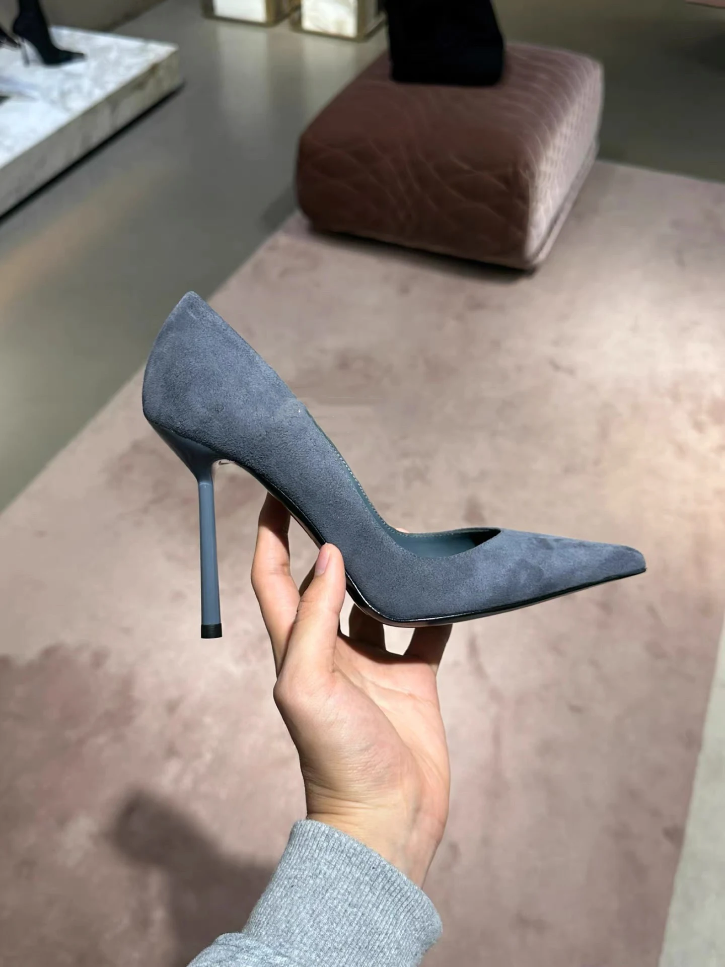 es-zapatos-de-tacon-alto-con-punta-en-pico-de-terciopelo-azul-para-mujer-tacon-deado-diseno-simple-y-moderno-zapa