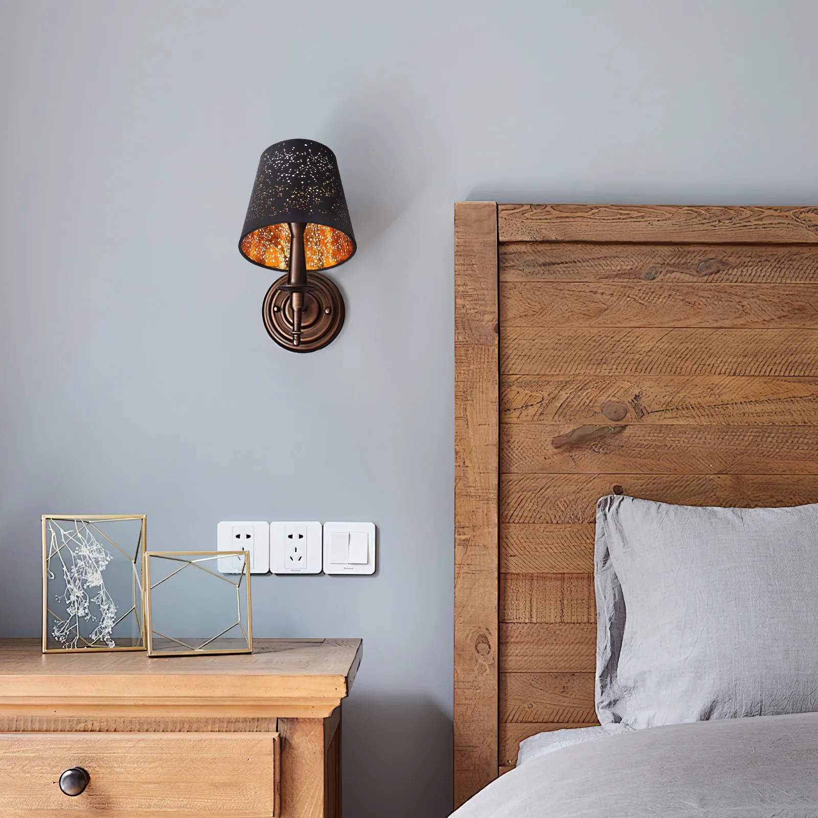 Clip-on Bulb Cloth Lamp Shade Hollow-Out Light Cover Decorative Warm Diffuse Lighting Lamp Shade Cloth Lampshade